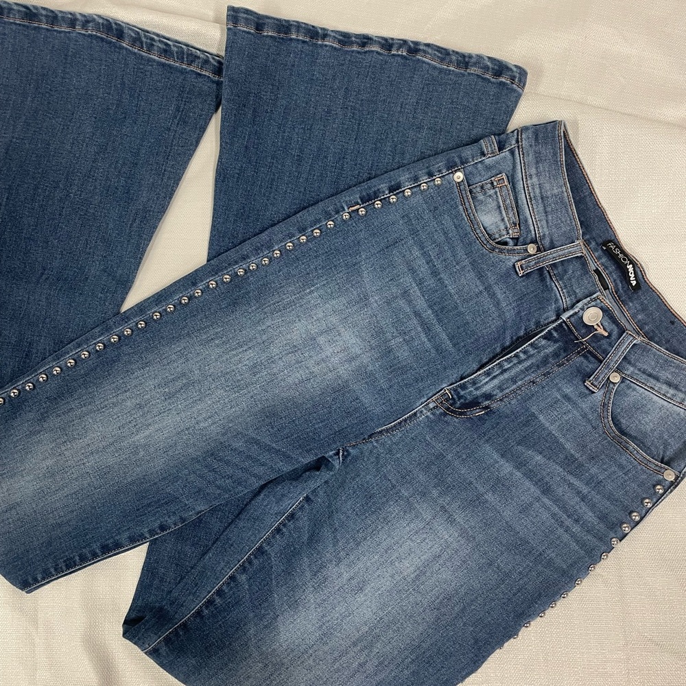 Fashion Nova  flare blue jeans with silver beads on trim, party pants size 3